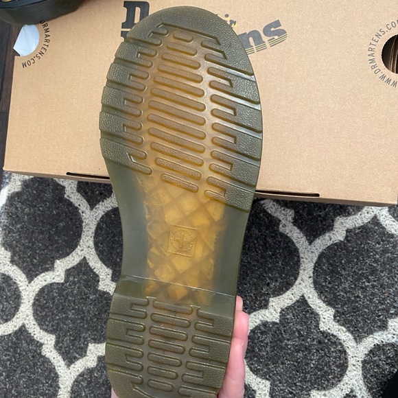 Nearly new kids Doc Martens Boots. - Picture 3 of 6